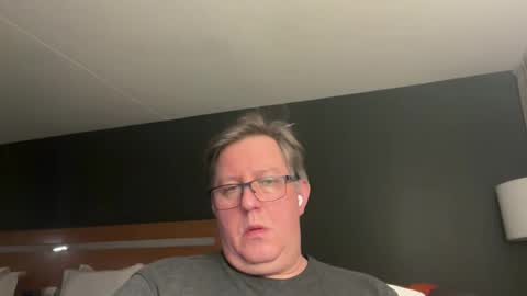 treborinthesky online show from February 10, 3:54 am