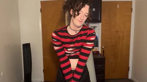 treecups online show from March 18, 8:56 pm