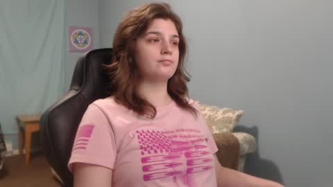 TreeJeanne online show from December 20, 1:43 pm