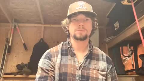 Snapshot of treeman817 chatting on May 7, 1:49 pm treeman817 online show from May 7, 1:49 pm