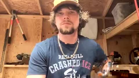 Snapshot of treeman817 chatting on May 21, 10:39 pm treeman817 online show from May 21, 10:39 pm