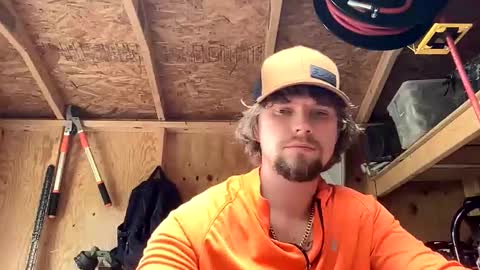 Snapshot of treeman817 chatting on May 27, 9:01 pm treeman817 online show from May 27, 9:01 pm