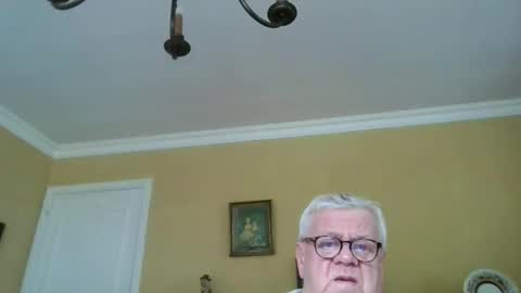 Snapshot of trekbeestje1 chatting on May 17, 7:28 am trekbeestje online show from May 17, 7:28 am