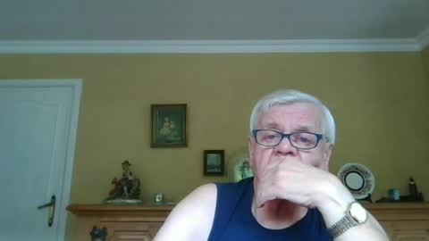 Snapshot of trekbeestje1 chatting on July 2, 7:36 am trekbeestje online show from July 2, 7:36 am