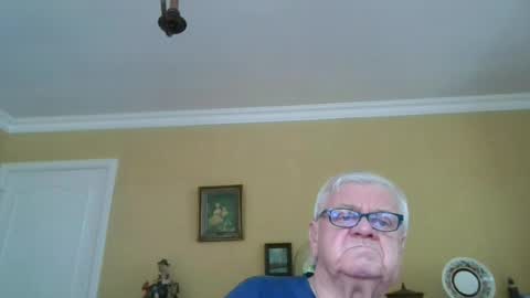 Snapshot of trekbeestje1 chatting on July 21, 7:54 am trekbeestje online show from July 21, 7:54 am