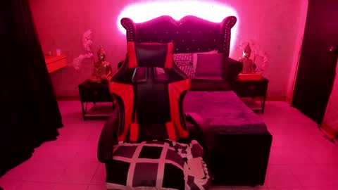 Jade online show from February 2, 8:08 pm