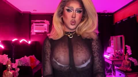 Jade online show from November 15, 4:47 pm