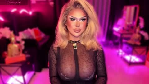 Jade online show from June 1, 3:14 pm