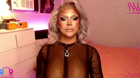 Jade online show from June 19, 3:27 pm