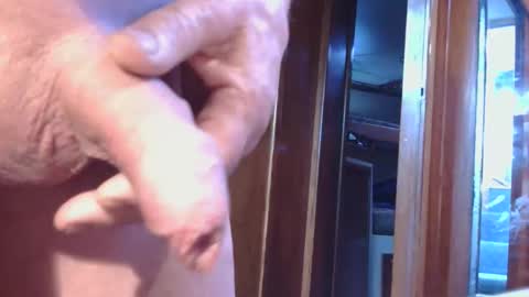 Snapshot of trevluv77 chatting on October 26, 8:15 pm trevluv77 online show from October 26, 8:15 pm