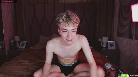 TrevorBenson online show from November 13, 4:00 am