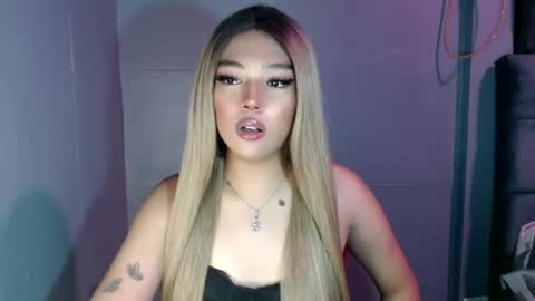 trexie_fucks15 online show from September 29, 11:04 am