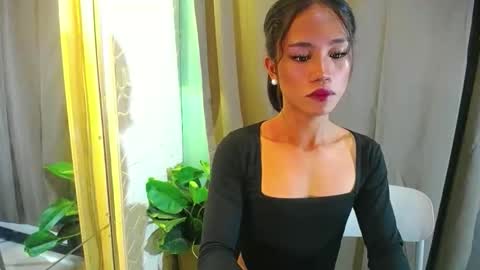 Trexie  online show from April 4, 4:33 am