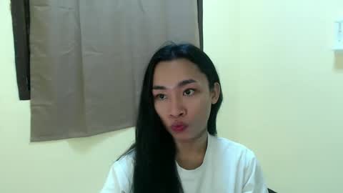 tricia_slut online show from March 2, 3:37 pm