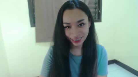 tricia_slut online show from March 8, 12:44 am