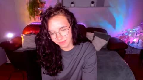 TriciaDaisy online show from July 20, 10:39 am