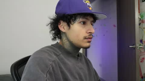 - trieone online show from February 1, 4:38 pm