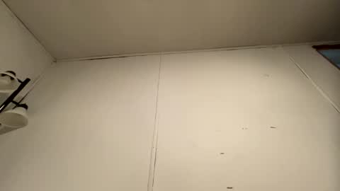 tripod99999 online show from March 3, 6:14 pm