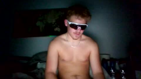 Snapshot of tripp_redmoore chatting on July 31, 1:16 am Tripp Redmoore online show from July 31, 1:16 am