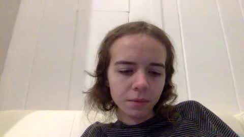 trippybb222 online show from December 23, 3:15 am