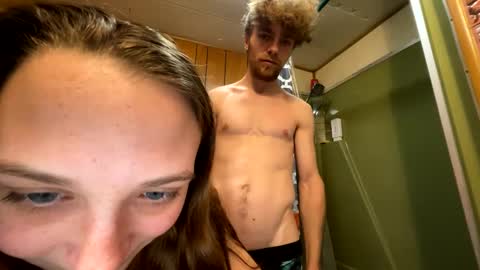 Snapshot of trippyscenes chatting on January 16, 1:58 am trippyscenes online show from January 16, 1:58 am