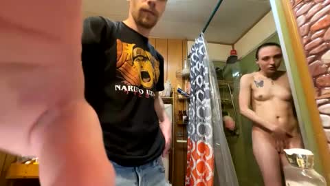 Snapshot of trippyscenes chatting on February 3, 3:20 am trippyscenes online show from February 3, 3:20 am