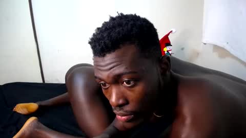 Snapshot of trisboo5 chatting on December 3, 11:13 pm Trisboo5 online show from December 3, 11:13 pm