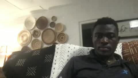 Snapshot of trisboo5 chatting on December 12, 6:42 pm Trisboo5 online show from December 12, 6:42 pm