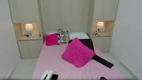 TRISHA online show from February 12, 4:01 am