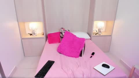 TRISHA online show from February 12, 7:02 am