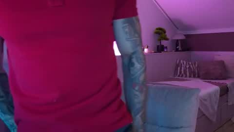 Snapshot of tristangreyaura chatting on February 28, 7:09 am Trystan Grey online show from February 28, 7:09 am