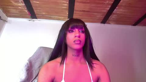 Snapshot of trix_ebony chatting on October 27, 11:20 pm trix_ebony online show from October 27, 11:20 pm