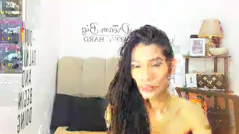 Snapshot of trixie_cockplayer chatting on March 4, 3:23 am trixie_cockplayer online show from March 4, 3:23 am