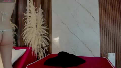 Snapshot of trixy_timmy chatting on June 20, 6:44 pm trixy_timmy online show from June 20, 6:44 pm