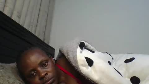 Snapshot of trizzer2030 chatting on December 1, 1:16 pm trizzer2030 online show from December 1, 1:16 pm