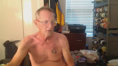 Snapshot of troffer1020 chatting on July 13, 11:51 pm Troffer online show from July 13, 11:51 pm
