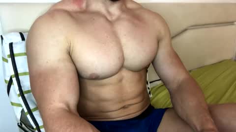 Snapshot of troncq chatting on November 4, 9:41 am Troncq online show from November 4, 9:41 am