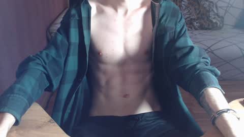 Snapshot of trone41 chatting on December 5, 8:44 am I POST MY FUCKING VIDEOS AND PICS online show from December 5, 8:44 am