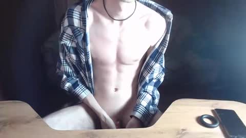 Snapshot of trone41 chatting on January 21, 4:48 pm I POST MY FUCKING VIDEOS AND PICS online show from January 21, 4:48 pm