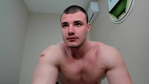 Snapshot of troy_bigtitan chatting on April 24, 11:34 am Troy online show from April 24, 11:34 am