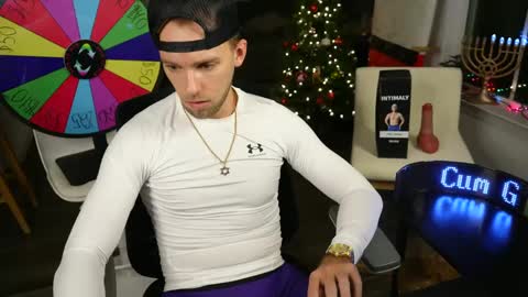 Troy Green online show from December 29, 3:54 am