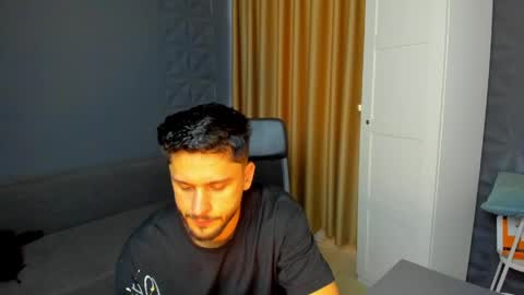 Snapshot of troywade chatting on May 23, 4:39 am TroyWade online show from May 23, 4:39 am