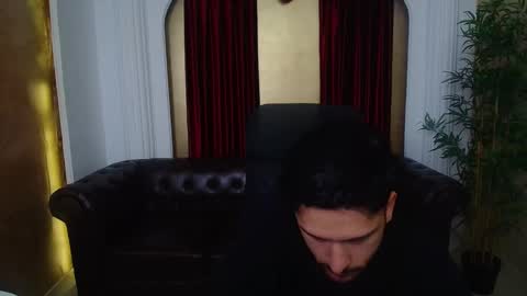 Snapshot of troywade chatting on May 29, 4:43 am TroyWade online show from May 29, 4:43 am