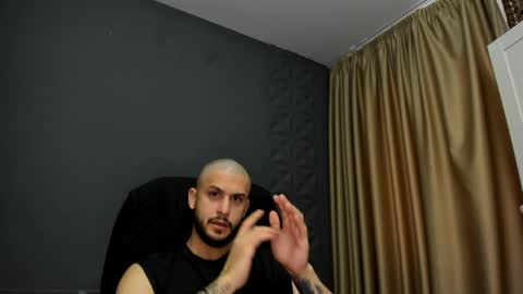 Snapshot of troywade chatting on June 7, 4:16 am TroyWade online show from June 7, 4:16 am