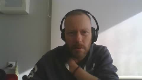 eros online show from February 19, 7:48 am