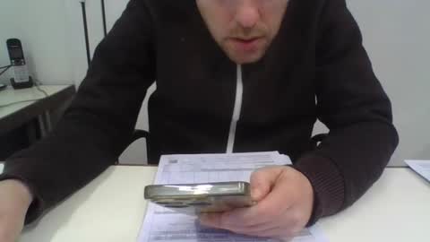 truble_again online show from April 16, 7:42 am