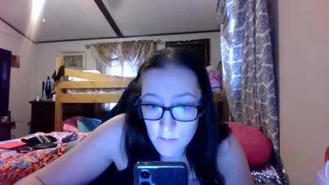 Snapshot of truckerswifetobe chatting on December 17, 7:04 pm TruckersWifeToBe online show from December 17, 7:04 pm