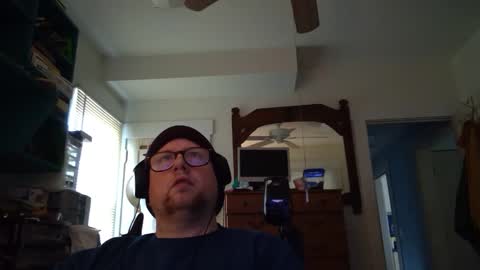 Snapshot of true_manofworth chatting on January 3, 4:48 pm HandicappedLaugher online show from January 3, 4:48 pm