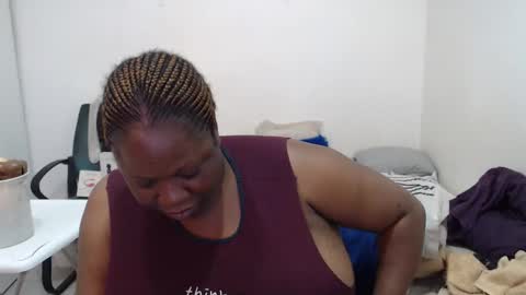 Snapshot of truebella30 chatting on February 2, 6:37 am TrueBella30 online show from February 2, 6:37 am