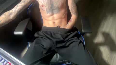 Leo online show from February 6, 11:41 pm